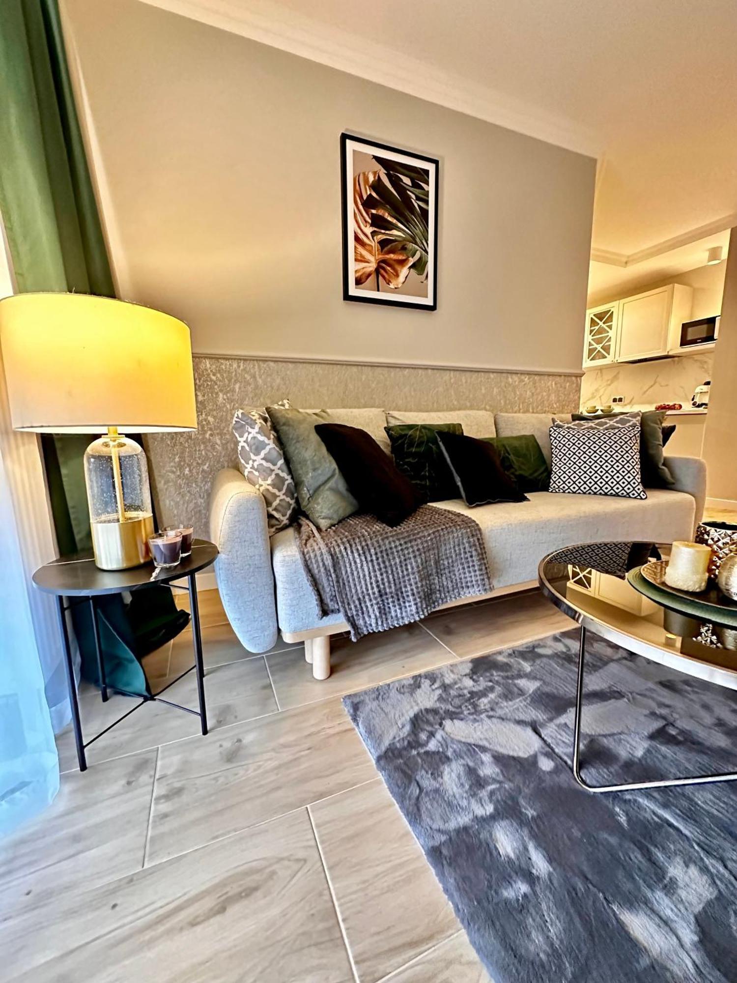 Apartamenty Kielce- Klonowa Nad Zalewem, 1-13 Osob, Faktura, Parking, Centrum Buitenkant foto